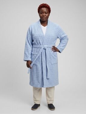 Women’s Plush and Cozy Bath Robe Blue Size Medium